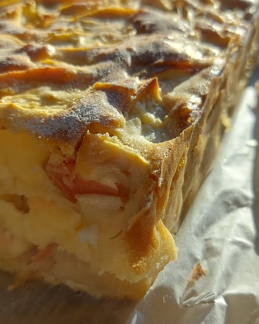 Biskvitinis obuolių pyragas